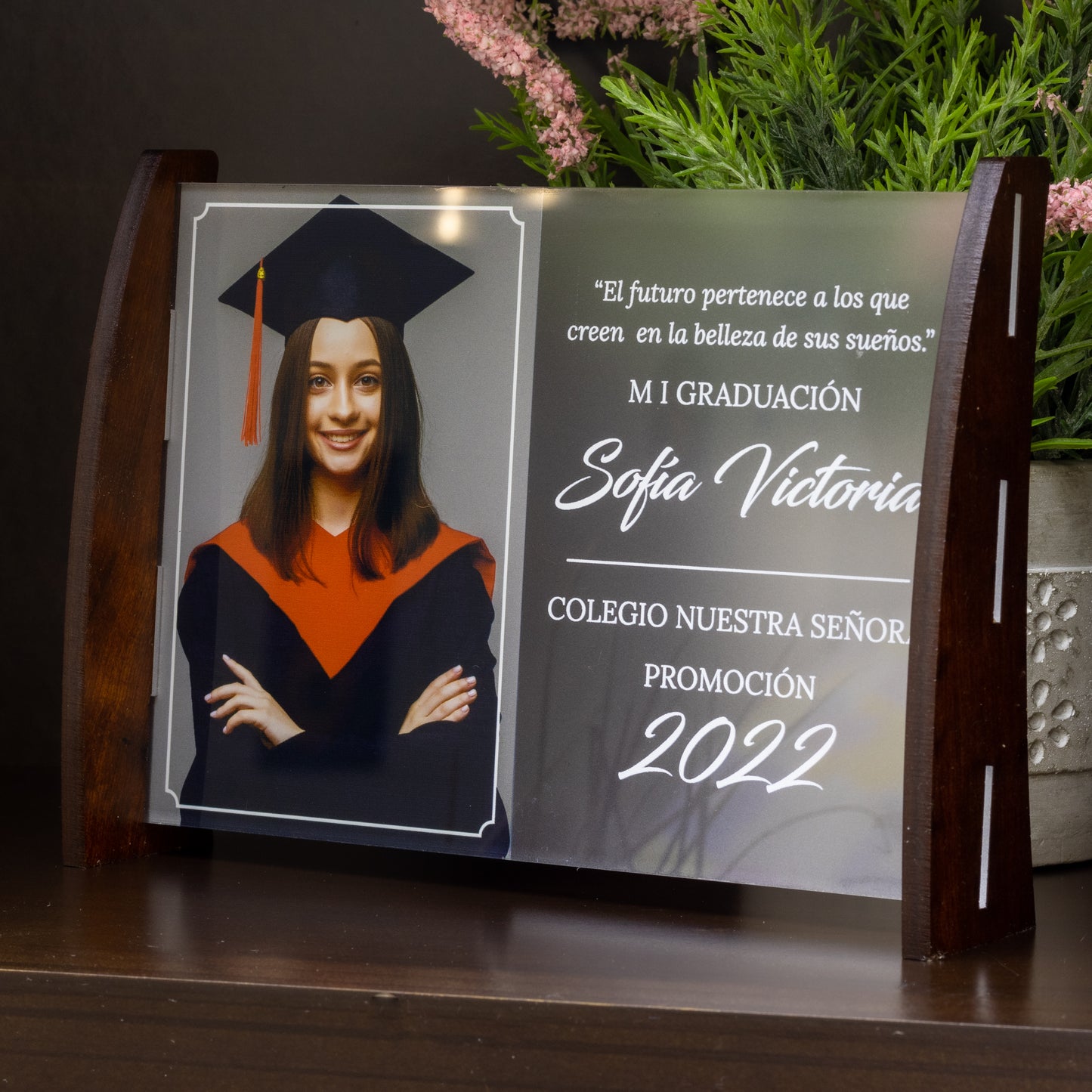 COD. 703 - Recordatorio Graduación Acrílico con base doble: Elegancia Personalizada