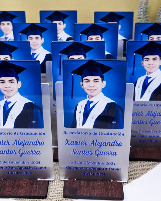 COD. 705 - Recuerdo de Graduación Acrílico + MDF: Modelo Minimalista