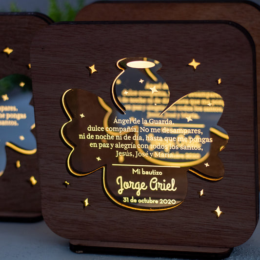 COD. 101 - Recordatorio de Bautizo - Lámpara LED tipo Lightbox con Silueta de Ángel y Oración