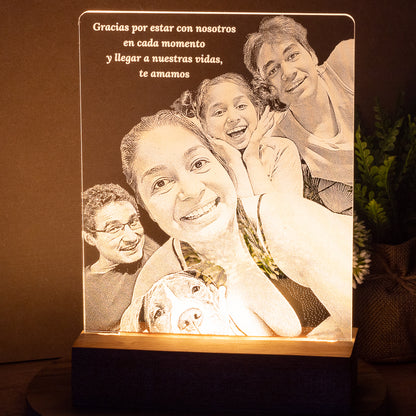 COD. 407 - Lámpara LED Personalizada con Foto - Base de Madera Sólida - Grabado Láser en Acrílico