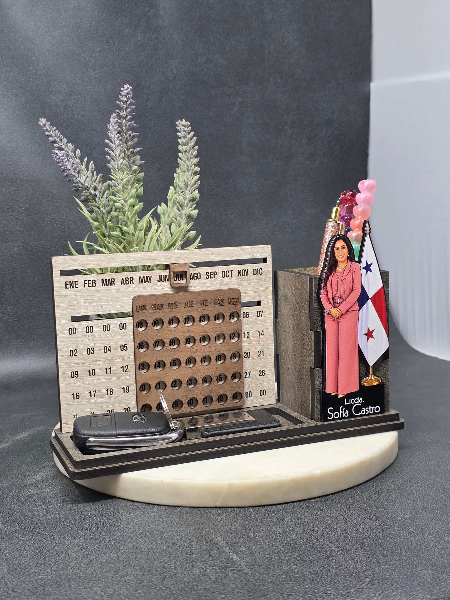 Organizador personalizado de escritorio con calendario universal y porta accesorios
