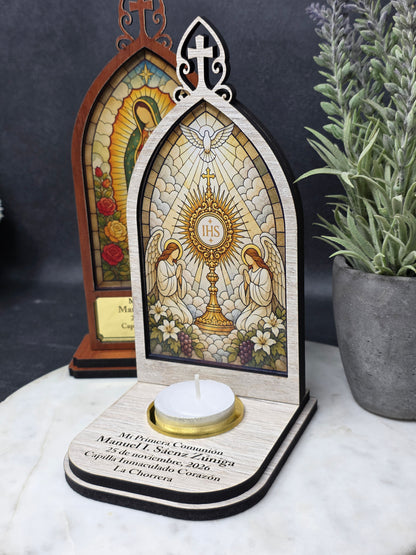 Vista completa del vitral personalizable con portavela